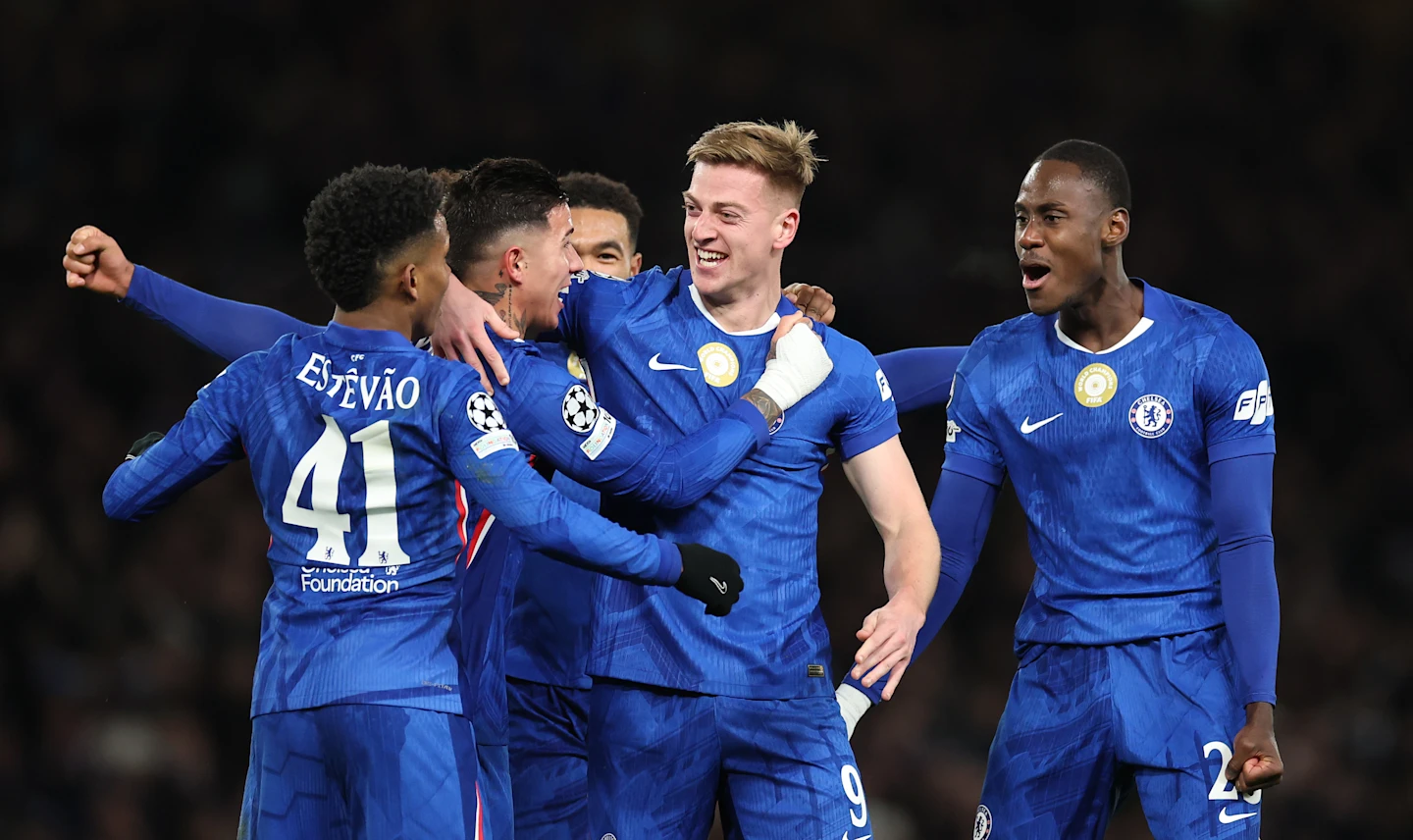 Penggawa Chelsea berselebrasi merayakan gol ke gawang Barcelona di Liga Champions. (Foto/chelseafc.com)