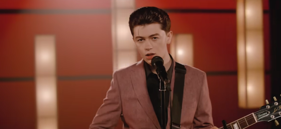 Video musik lagu I Think They Call This Love. (Foto/Youtube)