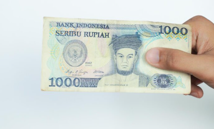 Ilustrasi rupiah kuno (BeritaNasional/Freepik)