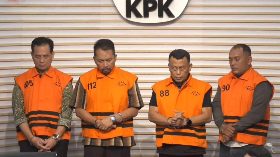 Bupati Ponorogo, Sugiri Sancoko, bersama sejumlah pejabat dan pihak swasta. (BeritaNasional/Panji Septo)