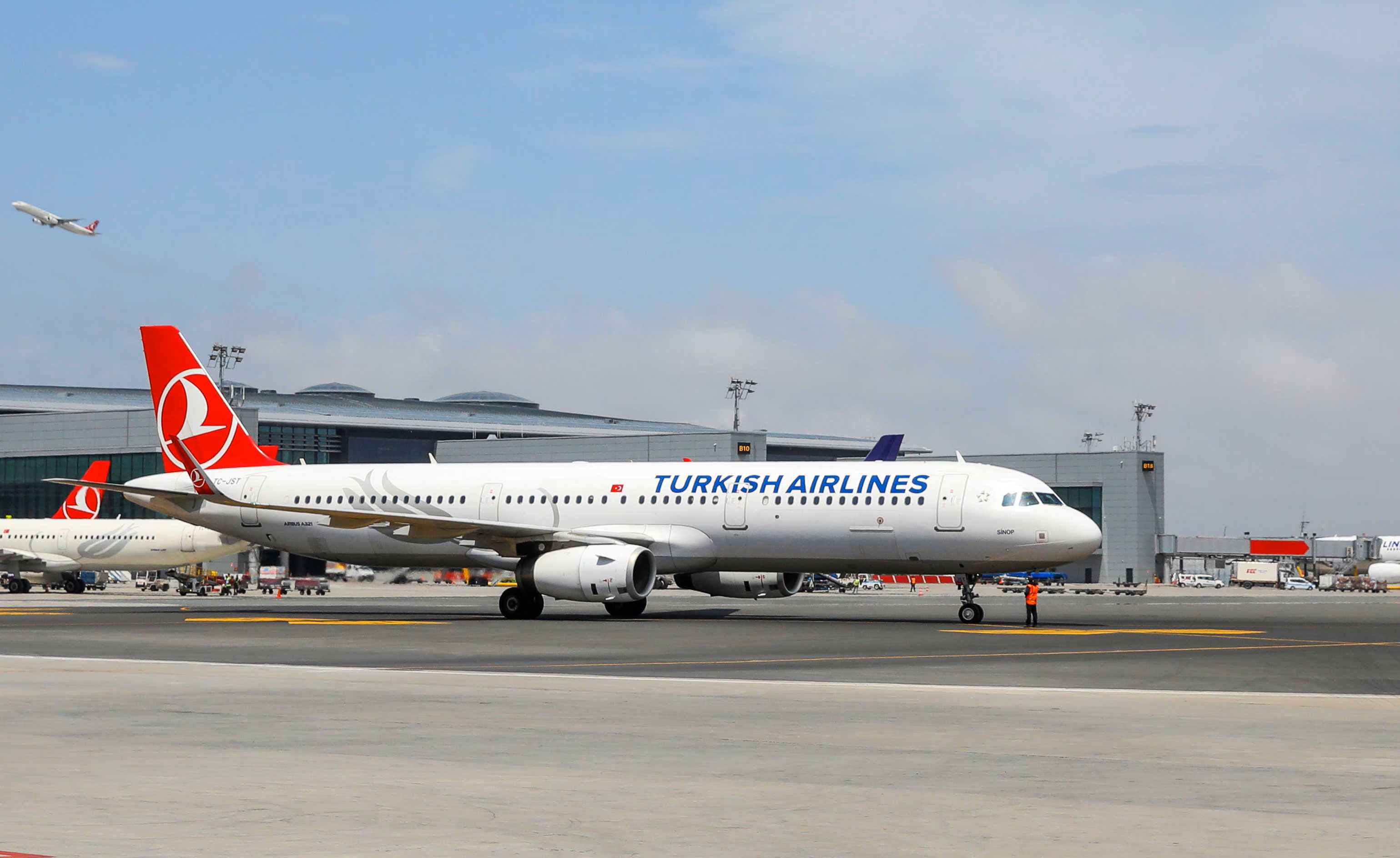 Lebih dari 2,5 tahun ditangguhkan, penerbangan Turki-Sulaymaniyah kembali dibuka. (Foto/Turkish Airlines)