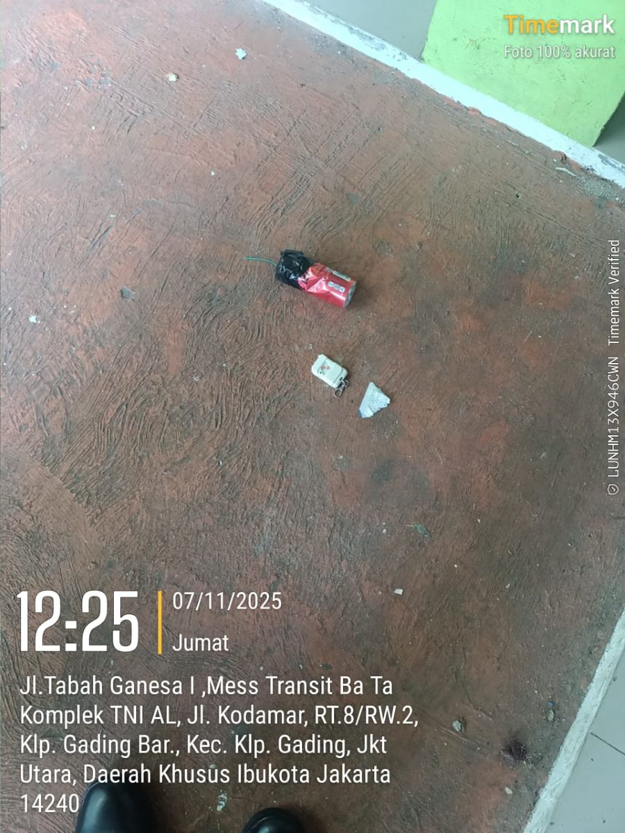 Suasana di kawasan SMA Negeri 72 Kelapa Gading, Jakarta Utara, pada Jumat (7/11/2025). (Foto/doc. Humas Polri)