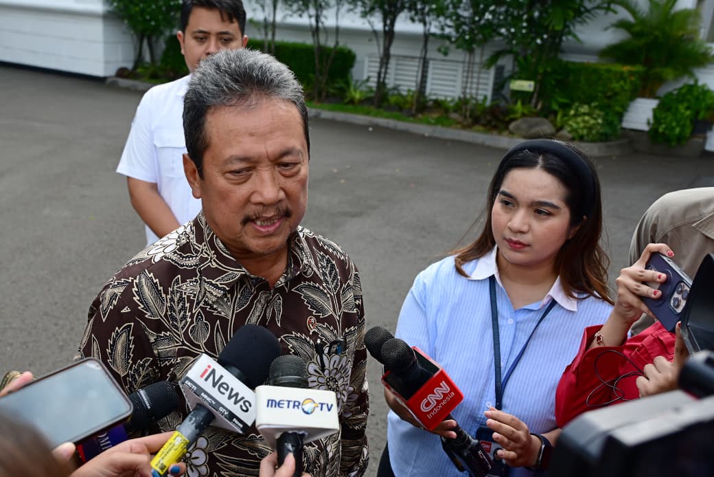Menteri Kelautan dan Perikanan Sakti Wahyu Trenggono saat diwawancarai. (Foto/BPMI)