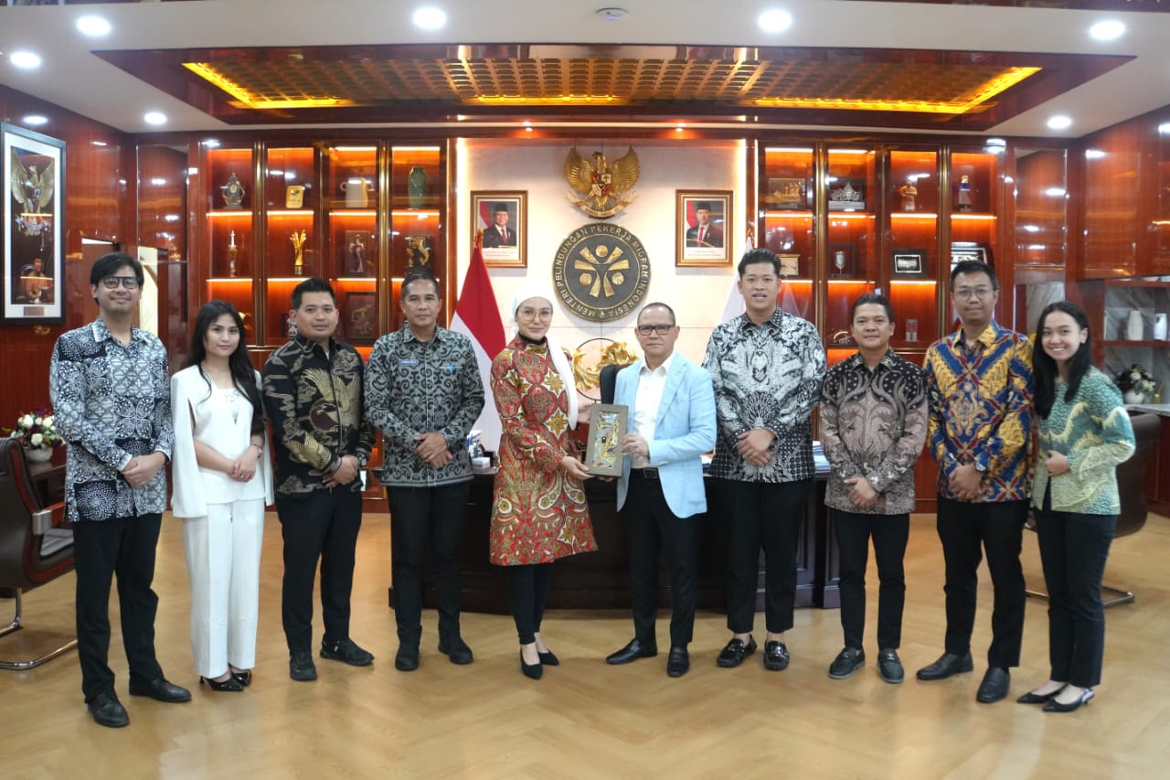 Menteri Pelindungan Pekerja Migran Indonesia Muktarudin, menggelar audiensi dengan Pengurus Himpunan Pengusaha Muda Indonesia (HIPMI). (BeritaNasional/Elvis/HO P2MI)