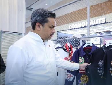 Menteri UMKM Maman Abdurrahman cari solusi untuk pedagang thrifting. (Foto/Instagram Maman)