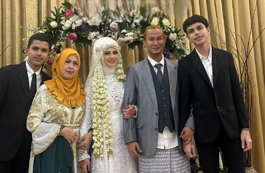 Ngaku cerai dengan istrinya, Helwa Bachmid cerita bagaimana Habib Bahar Smith PDKT. (Foto/Instagram Helwa Bachmid)