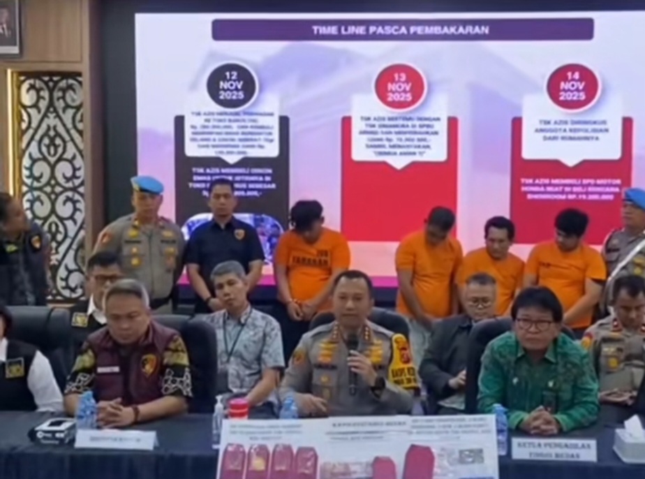 Polresta Medan Sumut rilis pelaku pemabar rumah hakim di Medan. (BeritaNasional/tangkapan layar)
