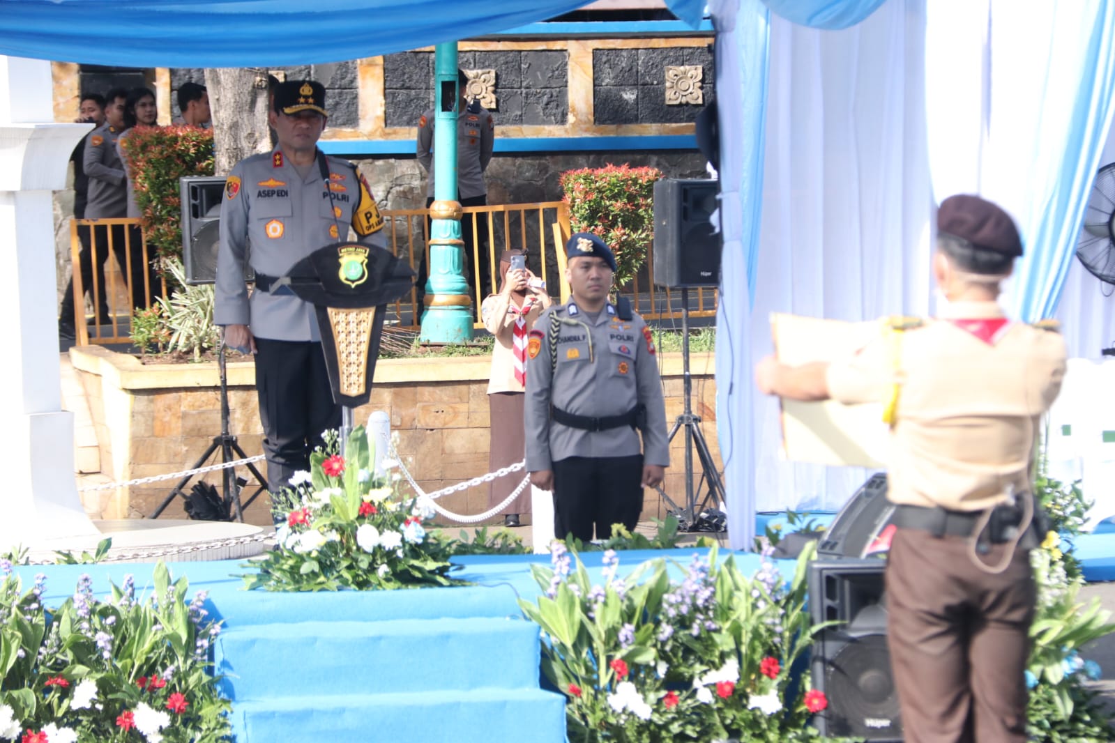 Kapolda Metro Jaya Irjen Pol Asep Edi Suheri telah memimpin Apel Saka Bhayangkara dan Patroli Keamanan Sekolah. (Foto/Humas Polda Metro Jaya)