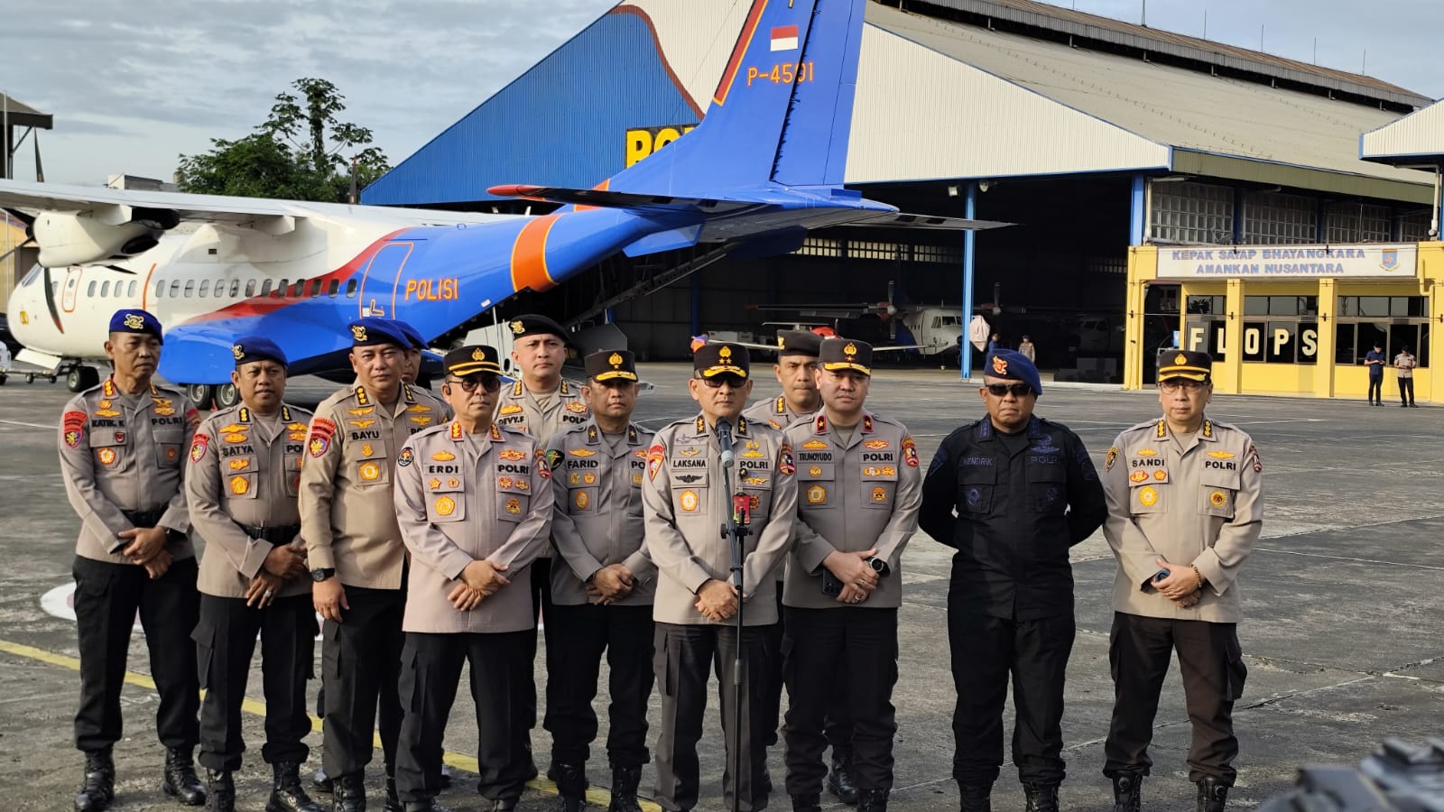 Polri mengirimkan bantuan kemanusiaan bencana di Sumatera. (BeritaNasional/Bachtiarudin)