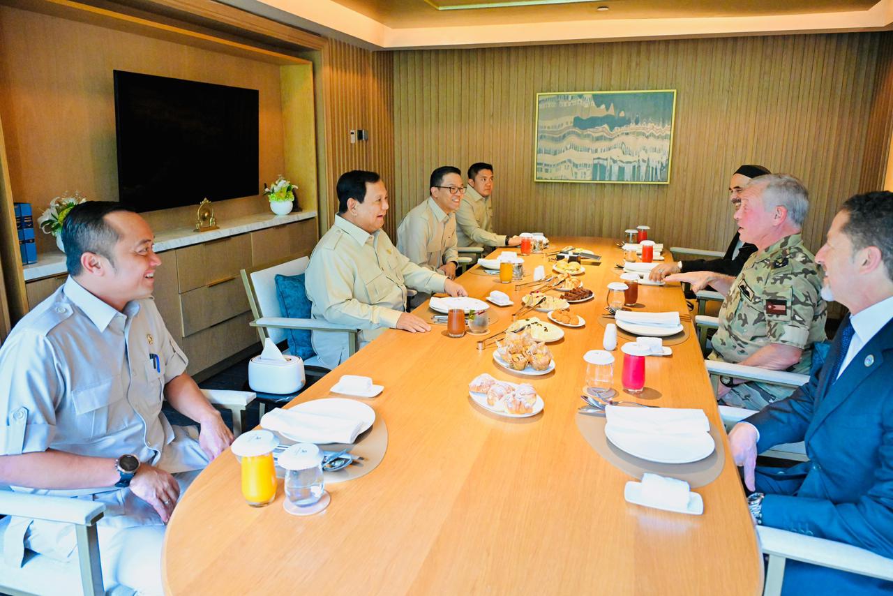Momen Presiden Prabowo Subianto sarapan bersama Raja Kerajaan Yordania Hasyimiyah, Raja Abdullah II ibn Al Hussein. (Foto/Laily Rachev - Biro Pers Sekretariat Presiden)