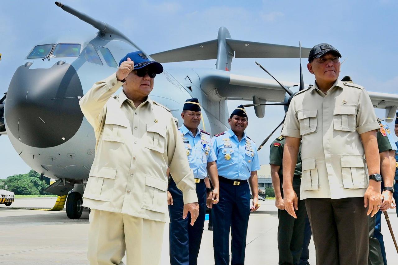 Presiden Prabowo serahkan Airbus ke TNI AU  (Foto/Sekretariat Presiden)