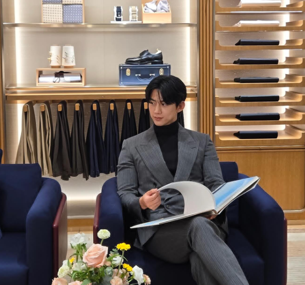 Aktor sekaligus member boy group 2PM, Ok Taecyeon. (Foto/Instagram)