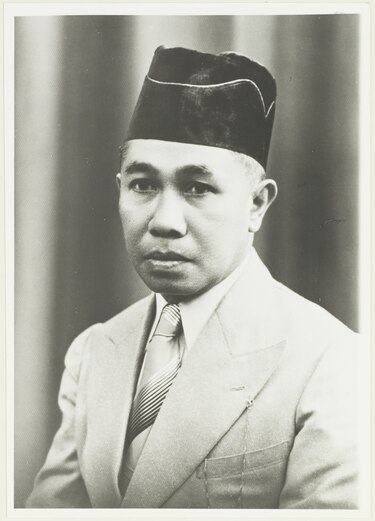 Profil pahlawan nasional Sultan Muhammad Salahuddin, Sultan Bima sang pembaru pendidikan dan pejuang rakyat. (Foto/Istimewa)