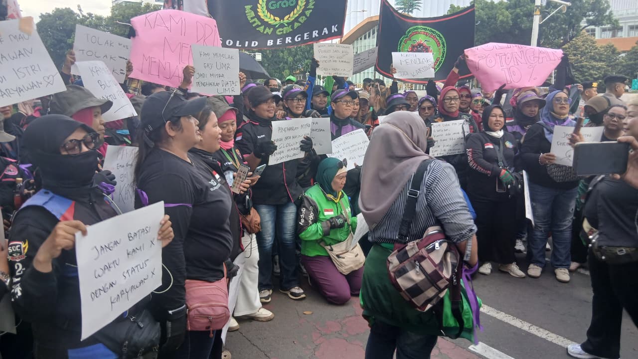 Ribuan Ojol Turun ke Jalan, Bergerak Sampaikan 4 Tuntutan hingga Tolak Komisi 10 Persen. (Foto/istimewa)