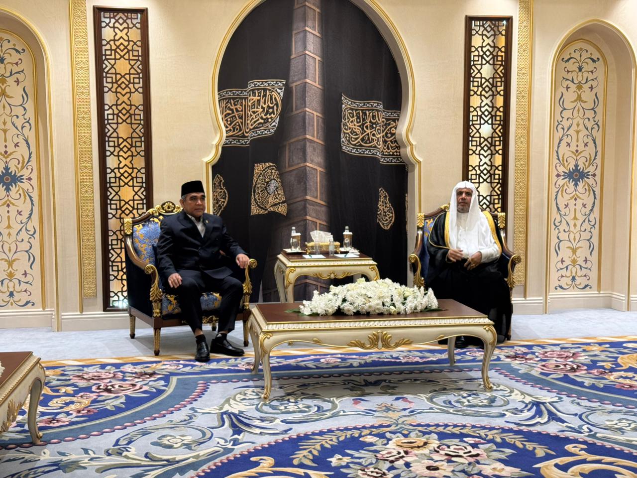 Ketua MPR RI Ahmad Muzani menyambangi kantor Liga Muslim Dunia di Makkah. (Foto/istimewa)