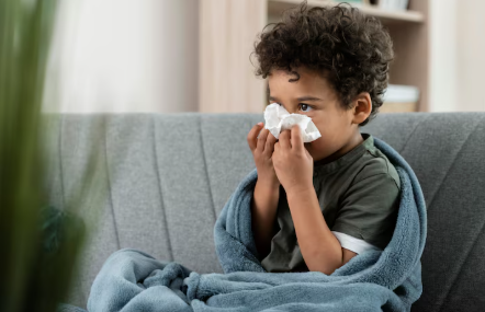 Ilustrasi anak sakit flu (BeritaNasional/Freepik)