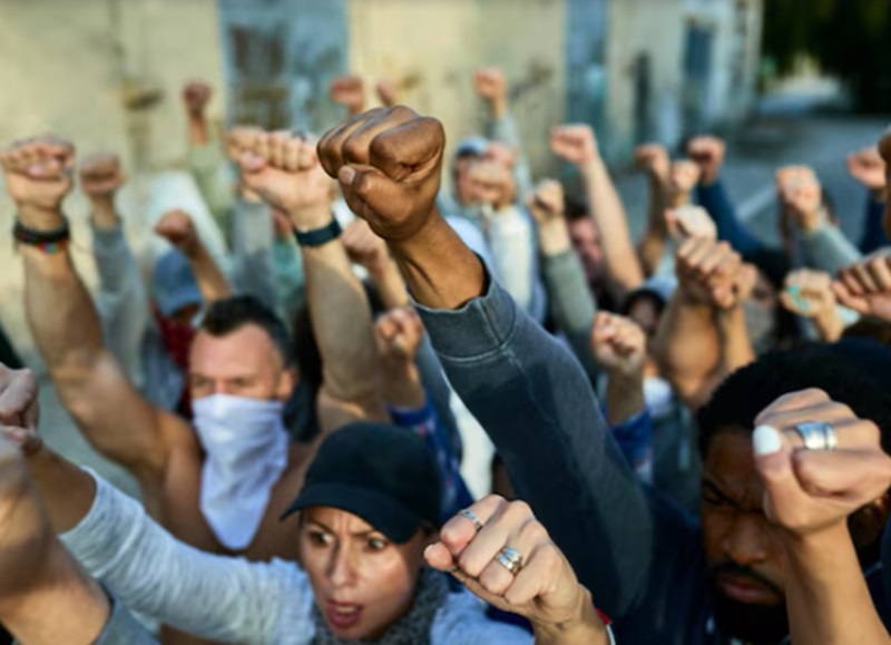 Warga unjuk rasa (Foto/Freepik)