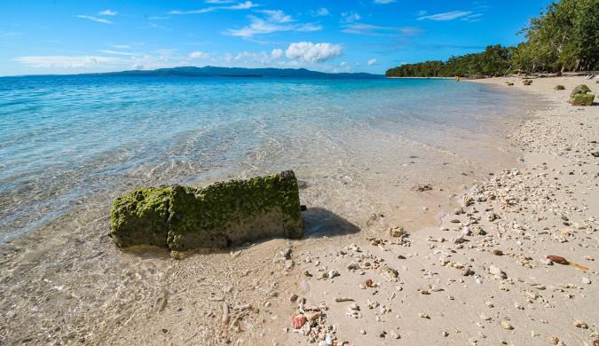 15 Pantai di Maluku paling cantik dan instagramable yang wajib dijelajahi. (Foto/Istimewa)