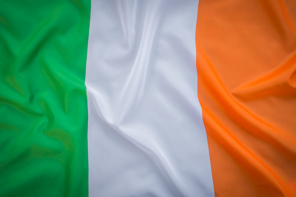 Ilustrasi bendera Irlandia. (Foto/Freepik)