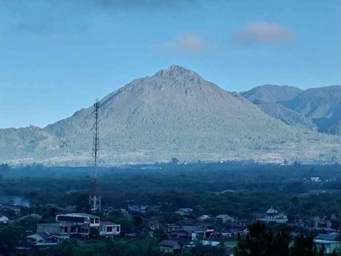 Gunung Bur Ni Telong siaga, 2 ribuan warga Bener Meriah Aceh mengungsi. (BeritaNasional/Pemkab Bener Meriah)