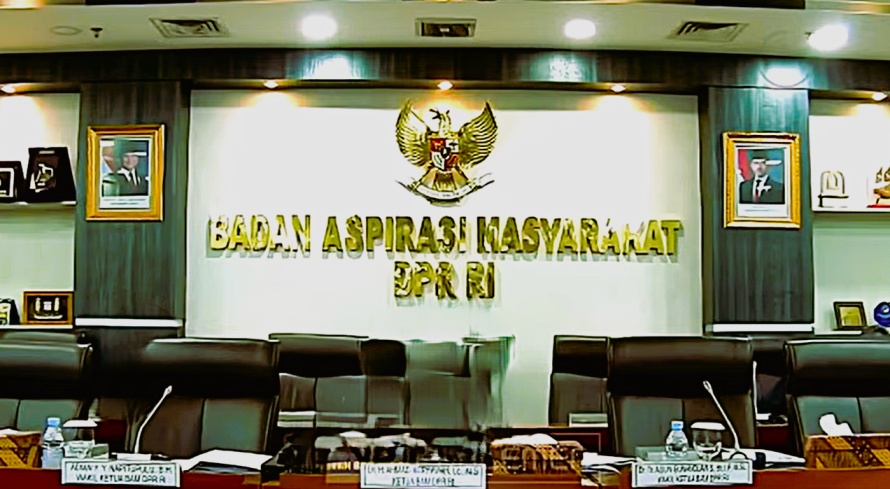 Kaleidoskop 2025: BAM DPR tampung aspirasi dari 48 kelompok masyarakat, bahas honorer hingga thrifting. (BeritaNasional/YouTube BAM DPR)