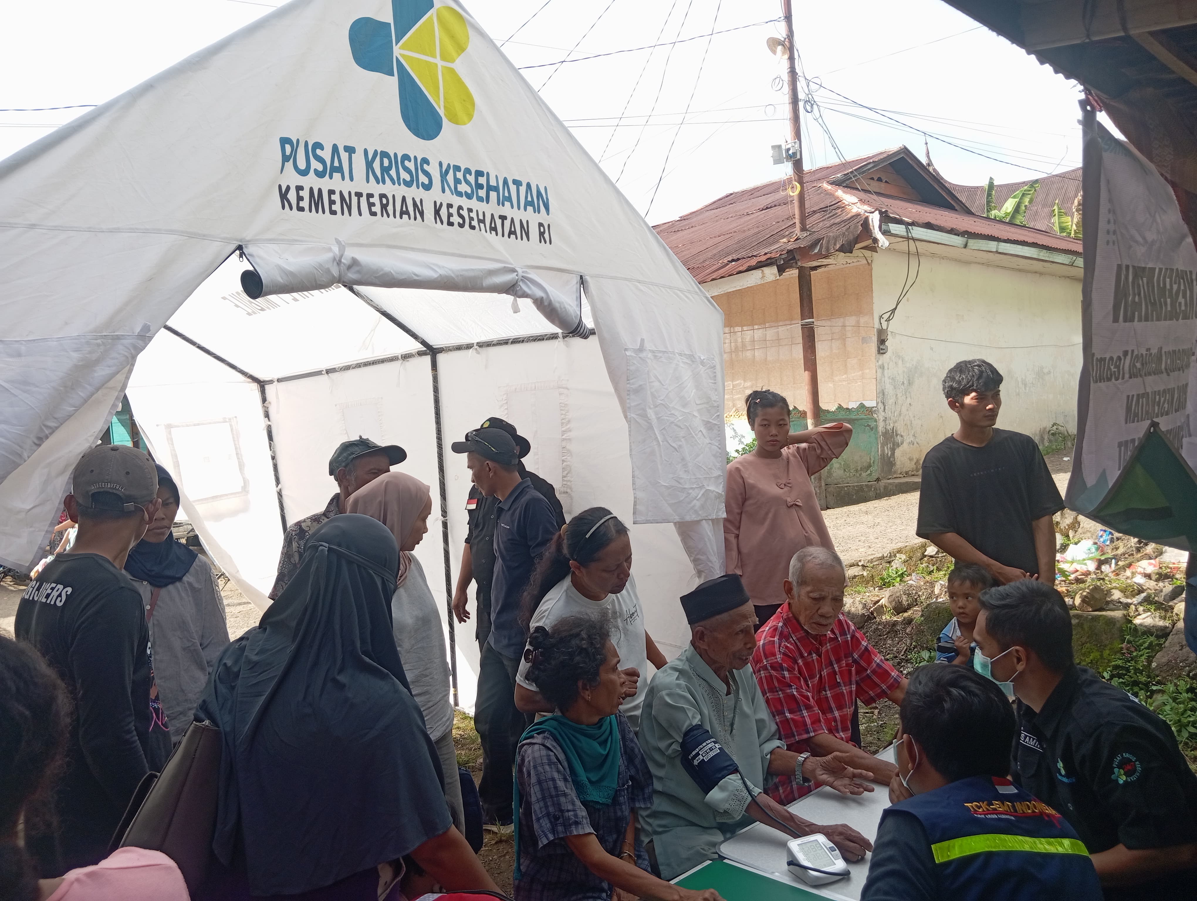 4 ribu relawan kesehatan bantu penanganan pascabencana Sumatera. (BeritaNasional/BNPB)