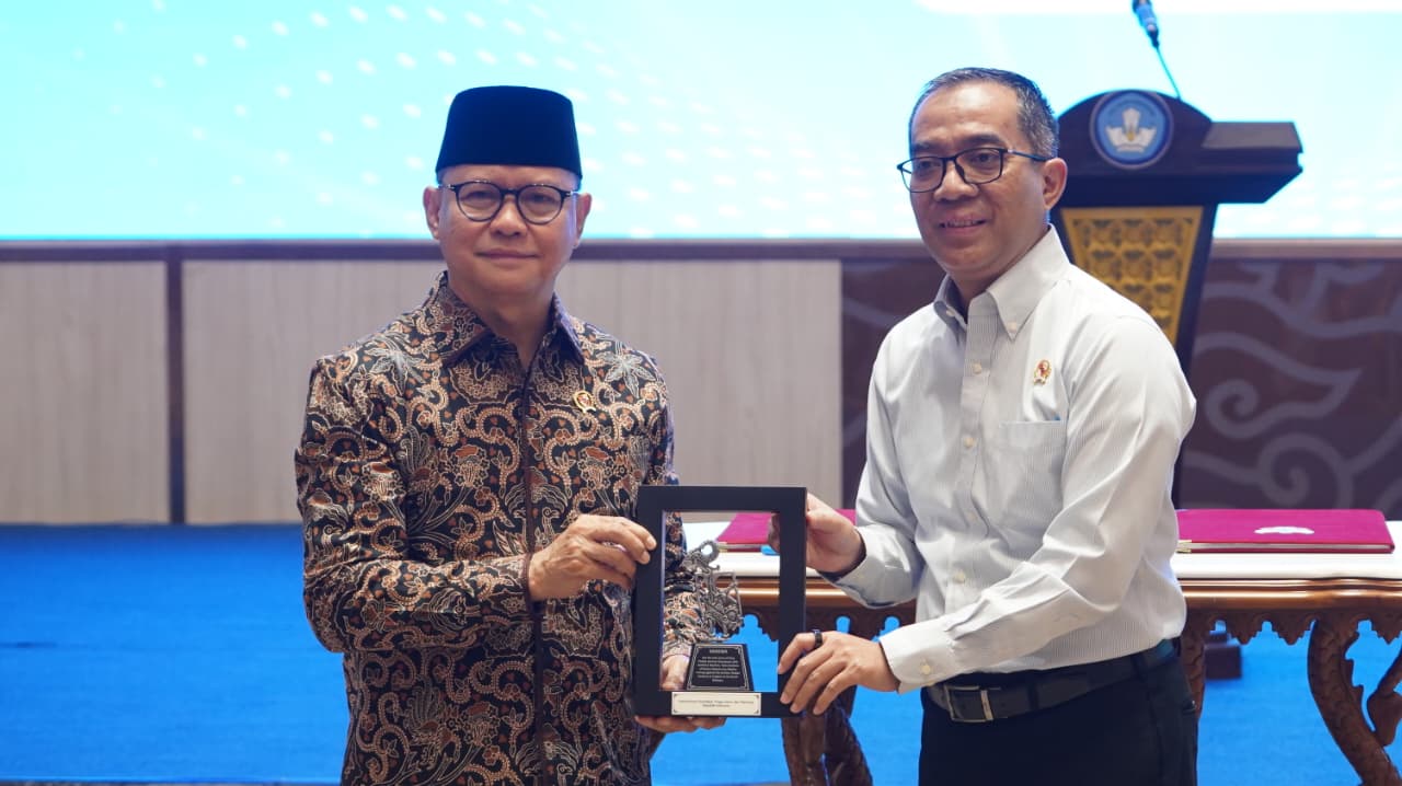 Kemeterian P2MImenandatangani Memorandum of Understanding (MoU) dengan Kemdiktisaintek. (BeritaNasional/Elvis/HO P2MI)