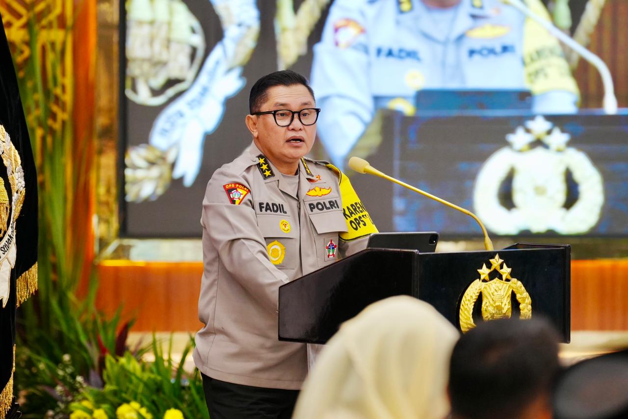 Astamaops Kapolri Komjen Fadil Imran menyampaikan capaian kinerja Polri. (BeritaNasional/dok Polri)