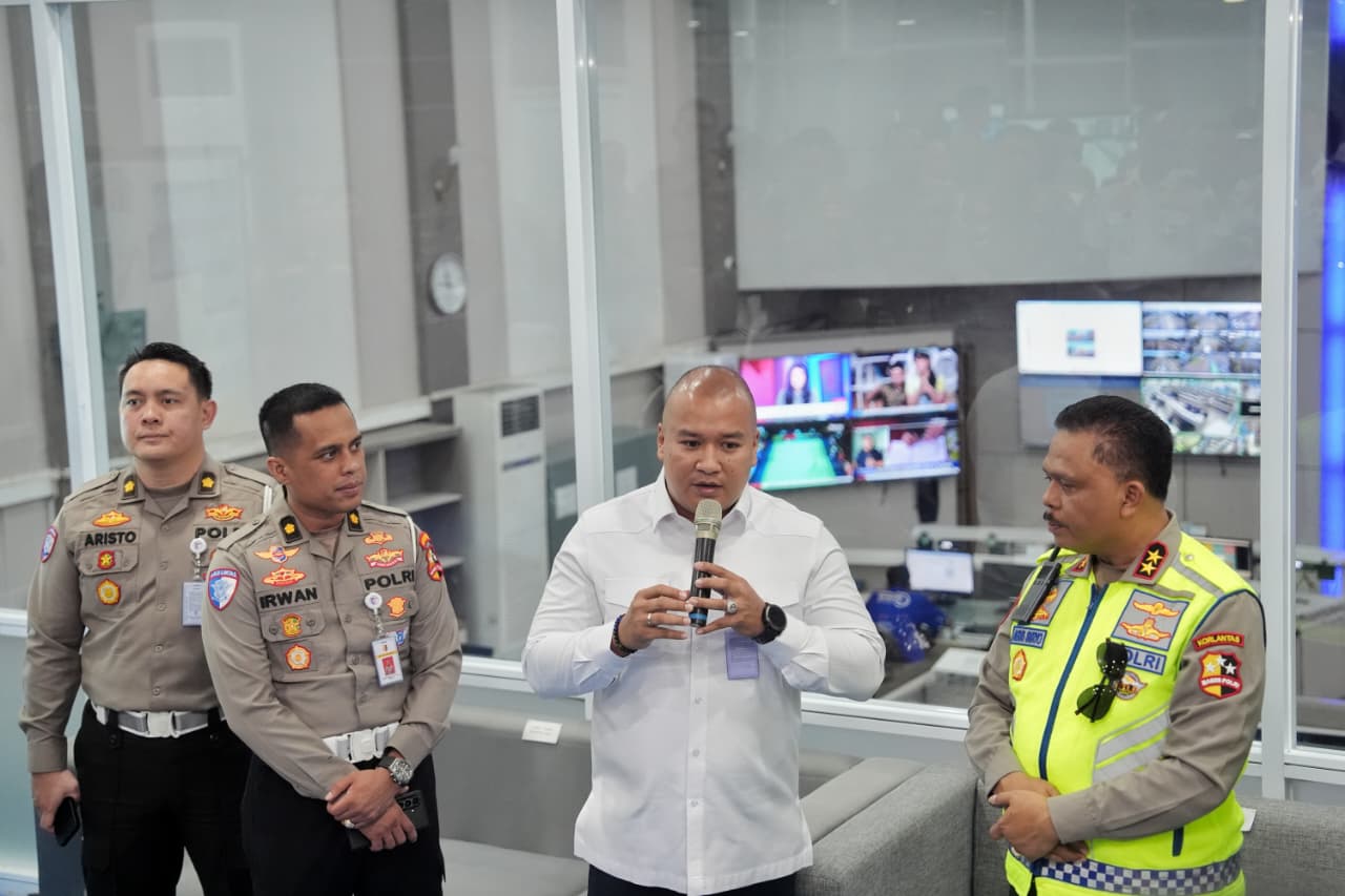 Tenaga Ahli Utama KSP dari Kedeputian I Bhinneka Putra Linanta (dua dari kanan) saat memberikan pemaparan. (Foto/Istimewa)