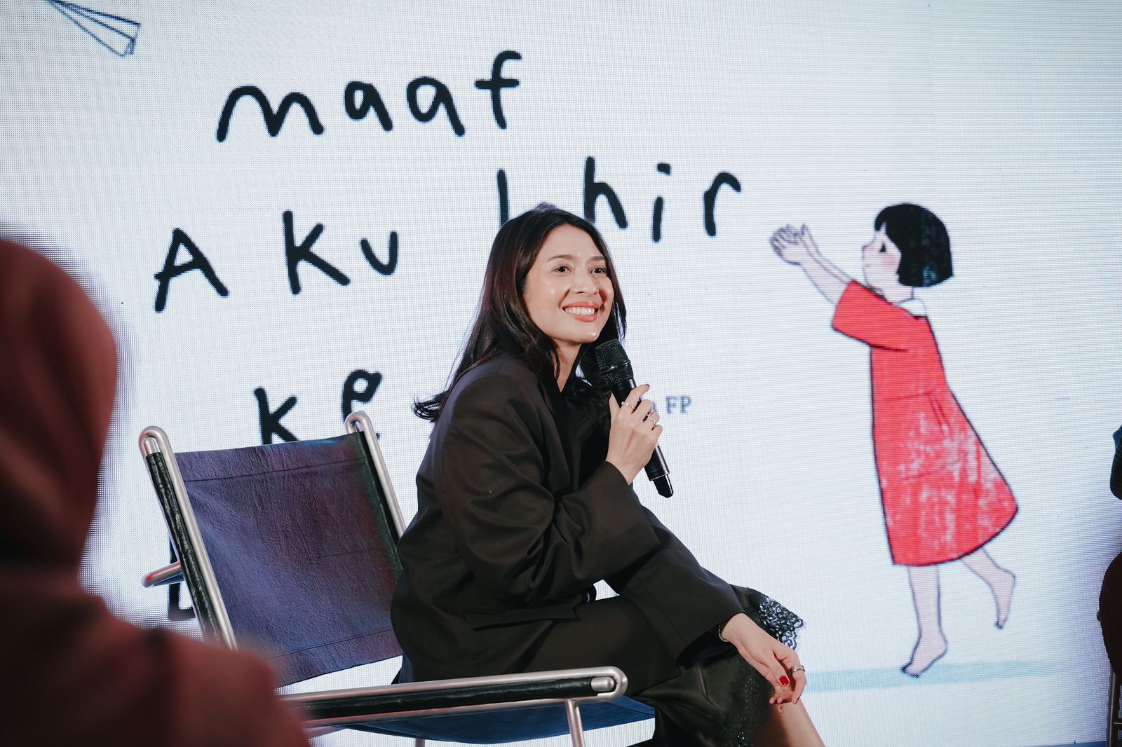 Marchella FP Rilis Buku “Maaf Aku Lahir Ke Bumi”, Babak Baru Semesta NKCTHI. (Foto/istimewa)