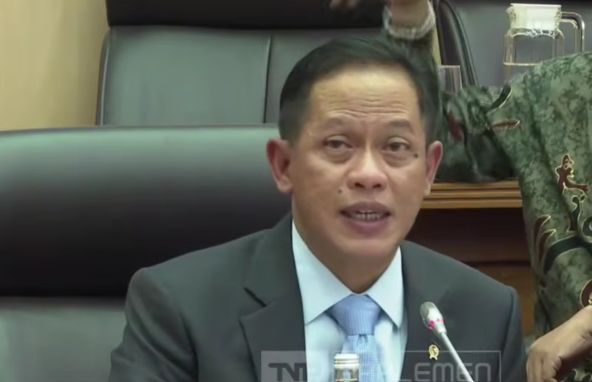 Menteri Lingkungan Hidup Hanif Faisol Nurofiq (Foto/Youtube Parleman))
