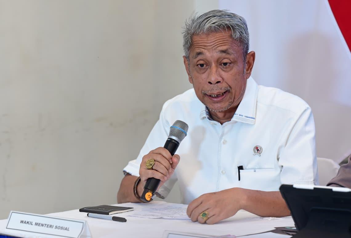 Wakil Menteri Sosial Agus Jabo Priyono menyampaikan total nilai bantuan penanganan tanggap darurat bencana di wilayah Sumatera. (BeritaNasional/Setpres)