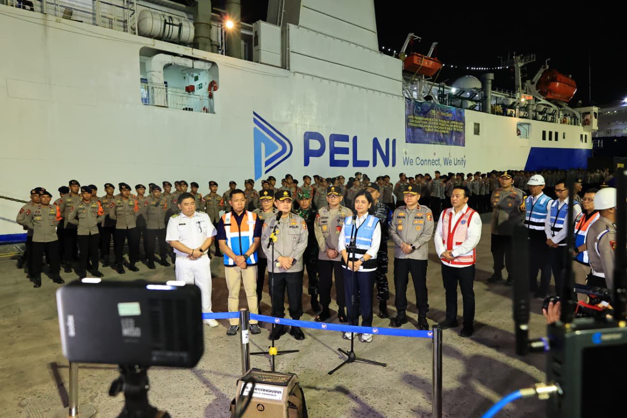 Polri kirimkan bantuan dan personel ke Sumatera. (BeritaNasional/Bachtiarudin)