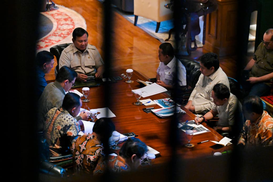 Presiden Prabowo Subianto pimpin rapat bersama para menterinya. (BeritaNasional/Setpres)