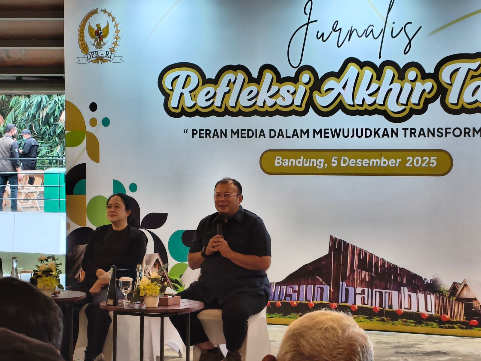 Ketua DPR RI Puan Maharani (kiri) bersama Wakil Ketua DPR Cucun Ahmad Syamsurijal. (BeritaNasional/Ahda)