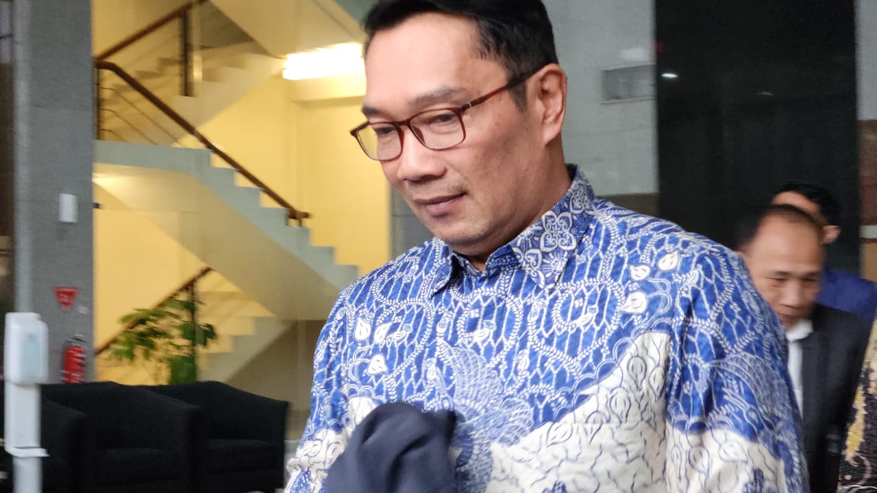 Ekpresi eks Gubernur Jabar Ridwan Kamil usai diperiksa penyidik KPK. (BeritaNasional/Panji)