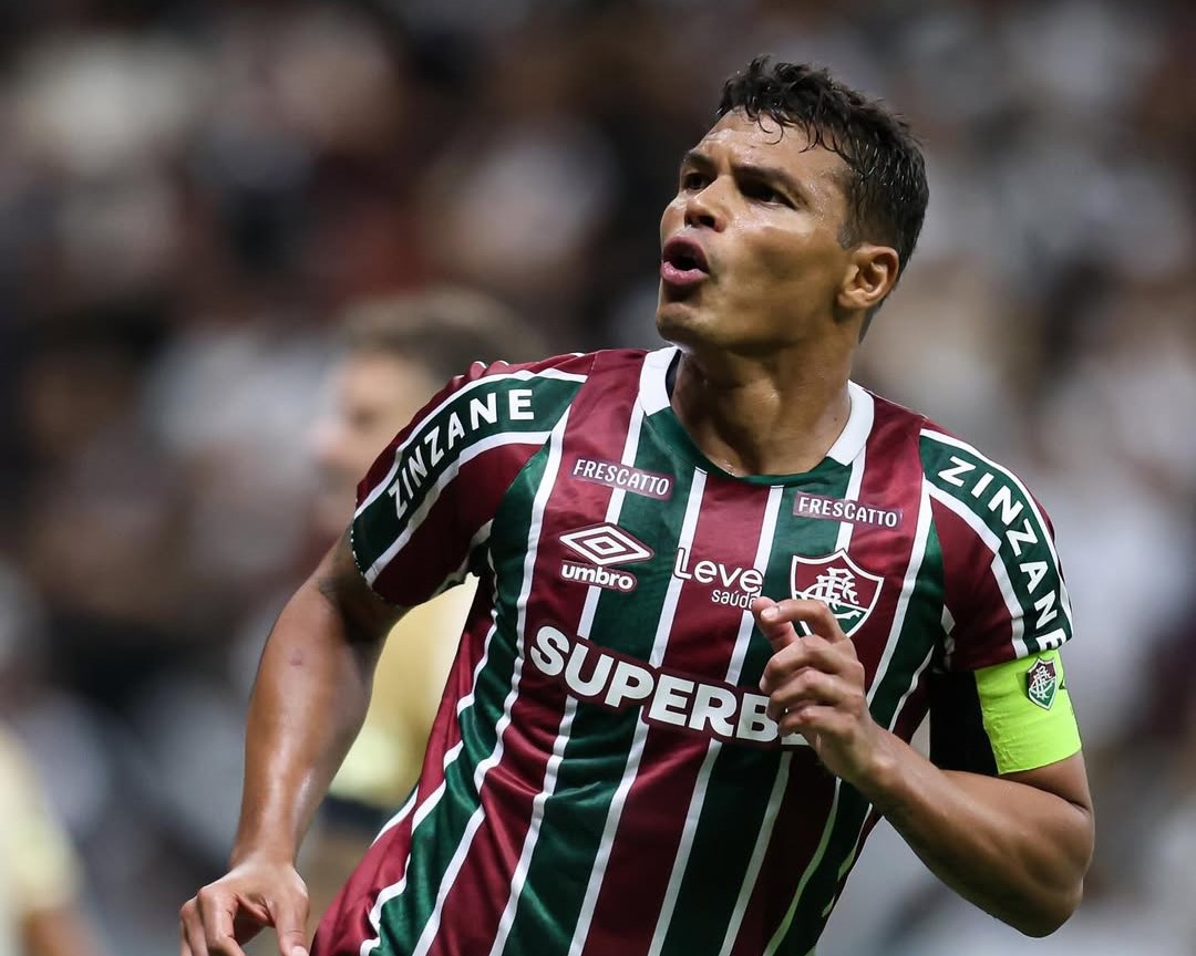 Bek asal Brasil Thiago Silva. (Foto/Instagram Thiago Silva)