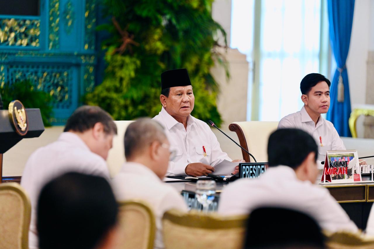 Presiden Prabowo Subianto pimpin Sidang Kabinet Paripurna di Istana Presiden. (BeritaNasional/Setpres)