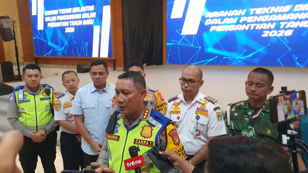 Dirlantas Polda Metro Jaya Kombes Pol Komarudin saat diwawancarai. (BeritaNasional/Bachtiarudin Alam)