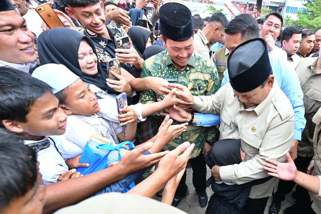 Presiden Prabowo Subianto melanjutkan peninjauan wilayah terdampak bencana banjir di Aceh. (Foto/BPMI)