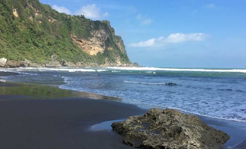 Pantai Parangtritis ombaknya berbahaya (Foto/Trip Advisor)