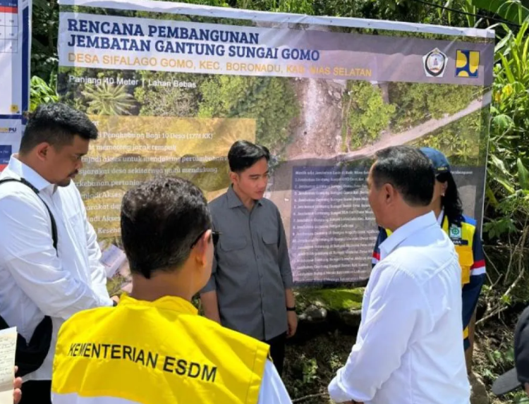 Gibran dorong percepatan jembatan Gantung Sungai Gomo di Nias Selatan. (Foto/doc. Sekretariat Wakil Presiden)
