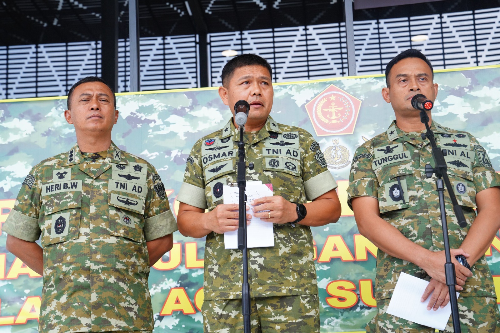 Wakil Pusat Penerangan TNI Brigjen Osmar Silalahi. (BeritaNasional/Bachtiarudin)