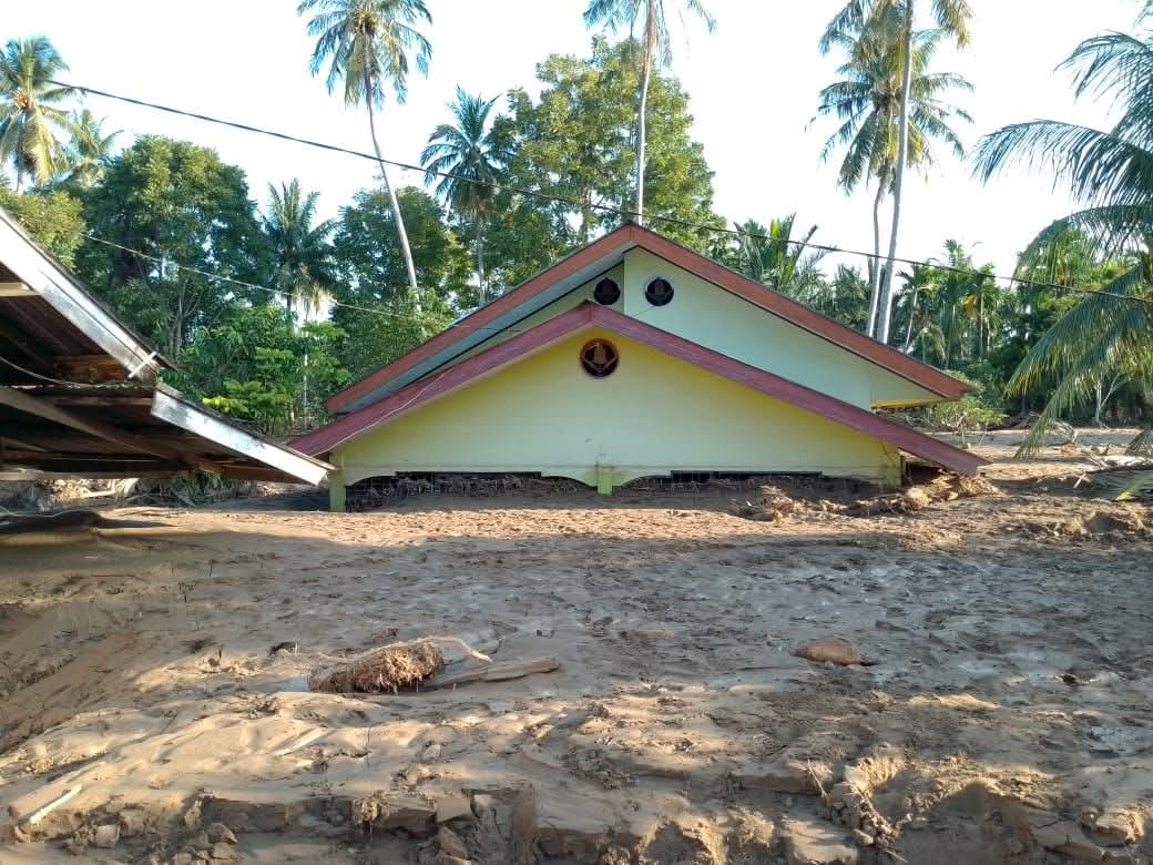 Sumatera dihantam bencana banjir dan tanah longsor. (BeritaNasional/istimewa)