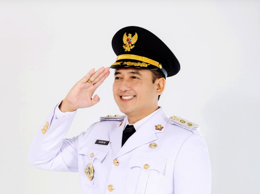 Wakil Wali Kota Bandung, Erwin, tersangka kasus dugaan korupsi penyalahgunaan kewenangan. (Foto/ist)