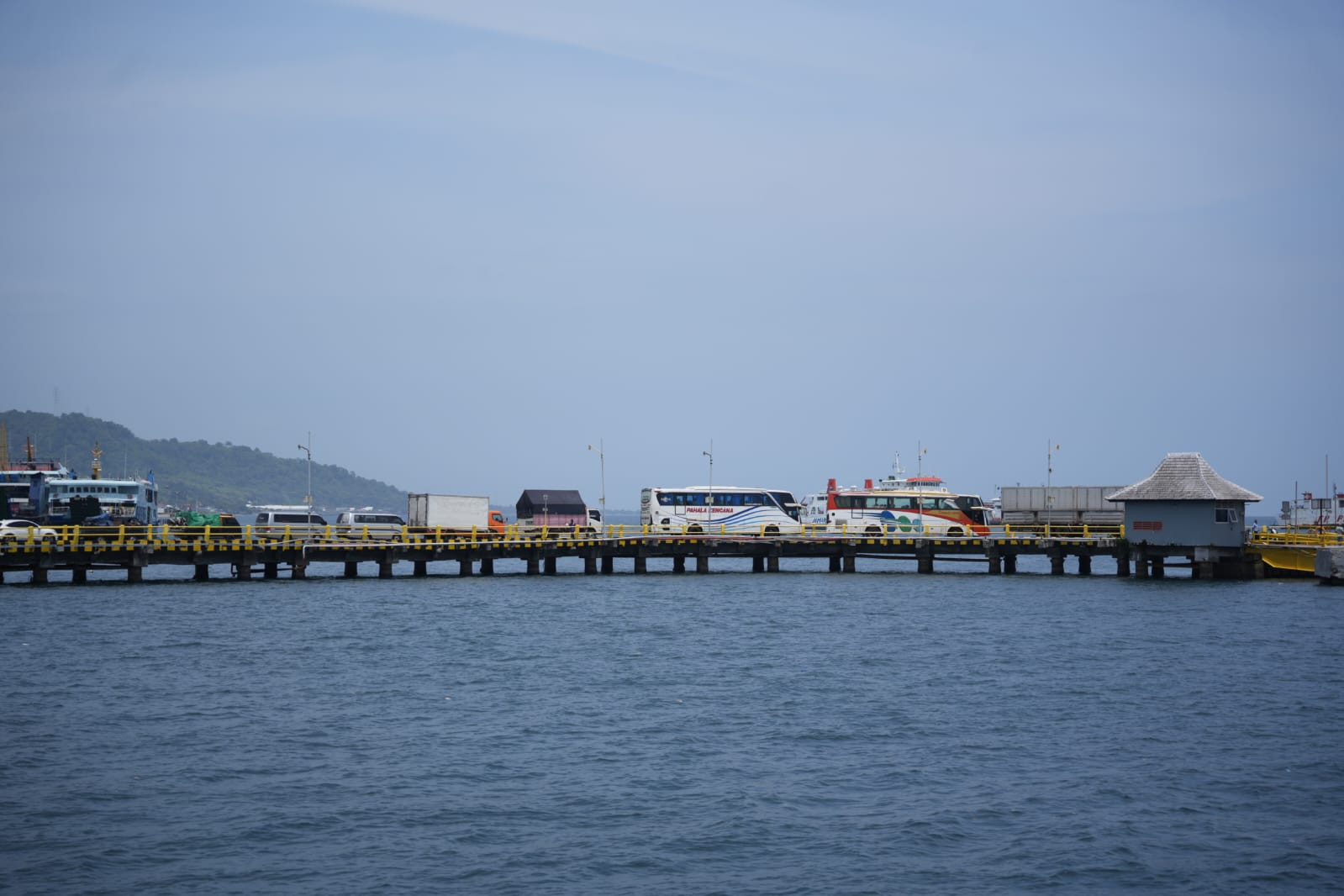 Kapal feri di lintasan Ketapang (Banyuwangi)-Gilimanuk (Bali). (Foto/ASDP)