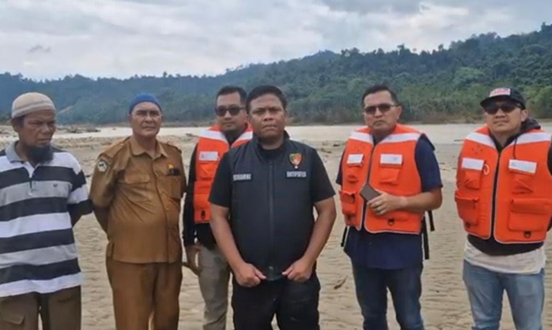 Bareskrim Polri selidiki kayu gelondongan (Beritanasional/Bachtiar)