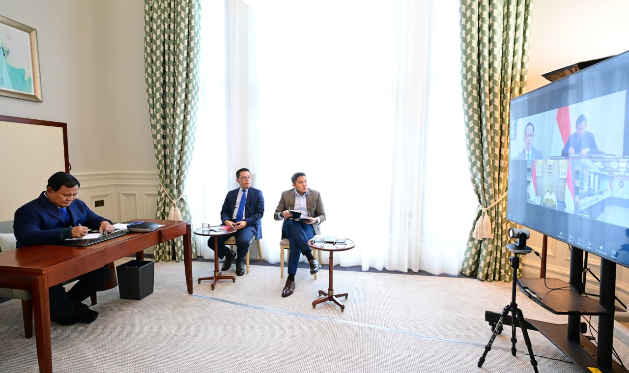 Presiden Prabowo Subianto memimpin rapat terbatas melalui video conference. (Foto/istimewa)