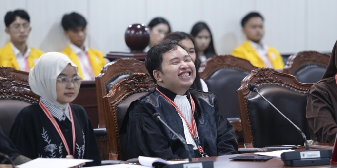Zico Leonard Djagardo Simanjuntak mengajukan gugatan uji materi UU Perlindungan Data Pribadi ke MK. (BeritaNasional/MK RI)