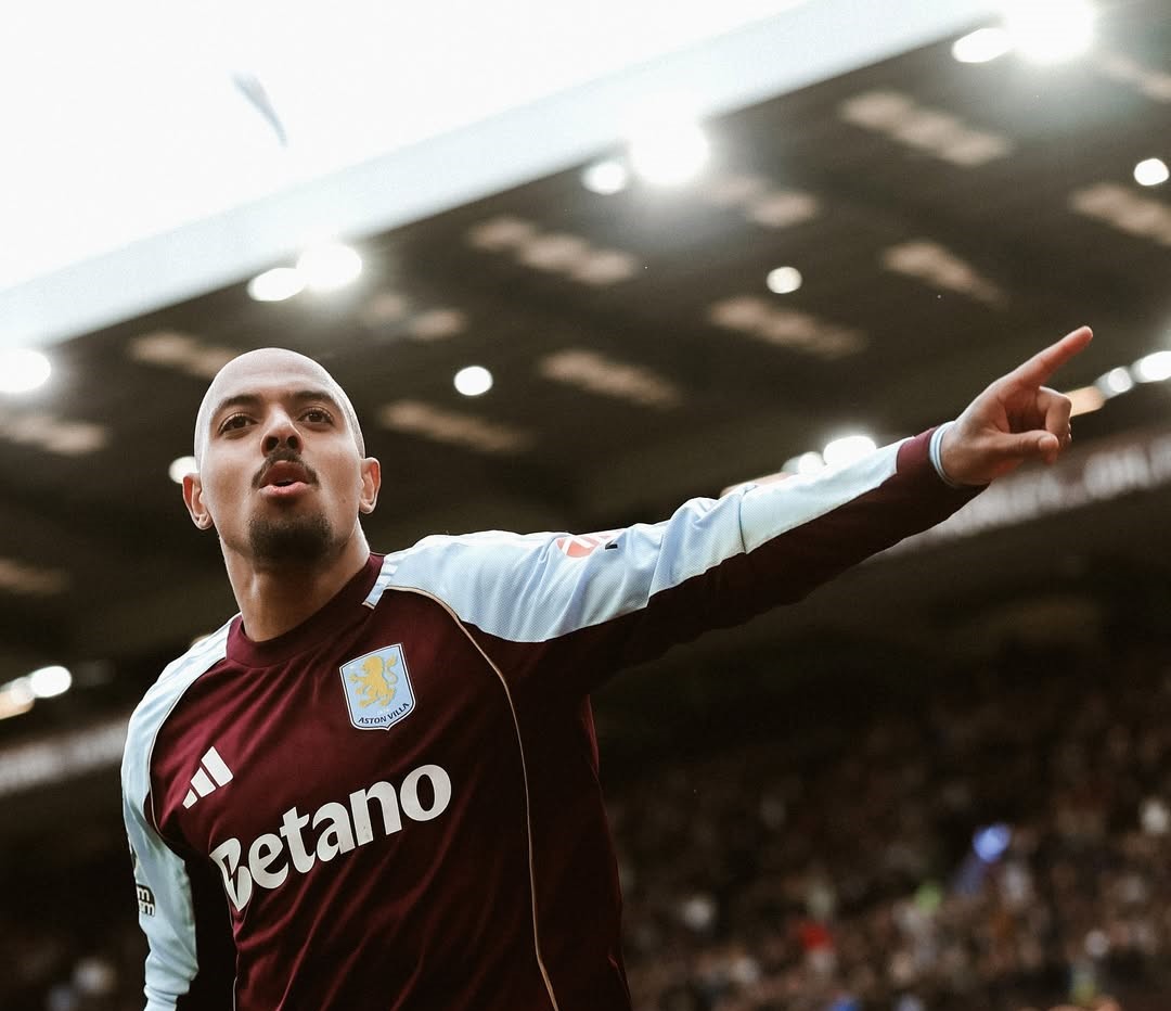Penggawa Aston Villa Donyell Malen. (Foto/Instagram)